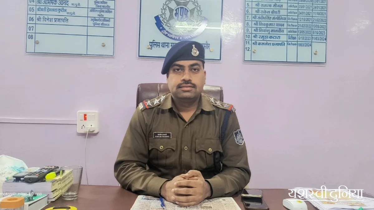 सीतामऊ थाना प्रभारी कमलेश प्रजापति